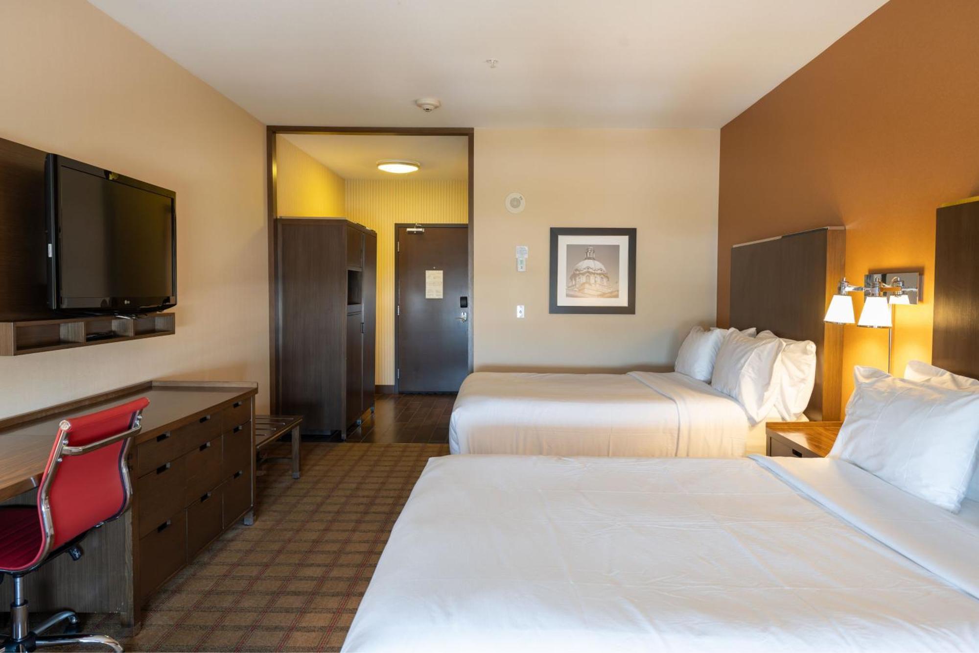 Four Points By Sheraton Edmonton International Airport Nisku Exterior photo