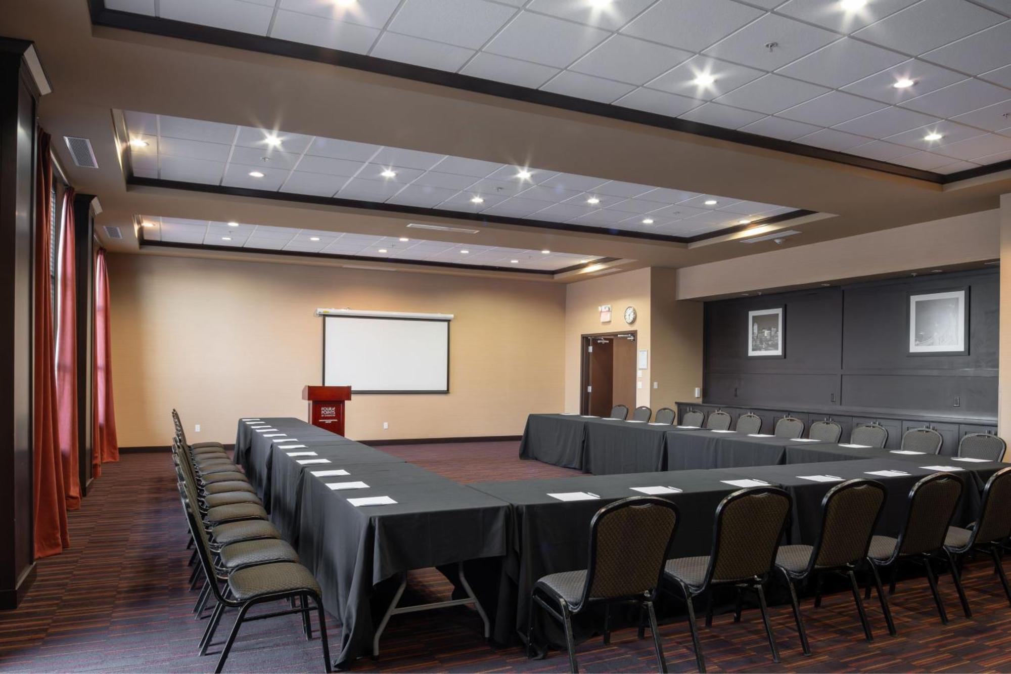 Four Points By Sheraton Edmonton International Airport Nisku Exterior photo