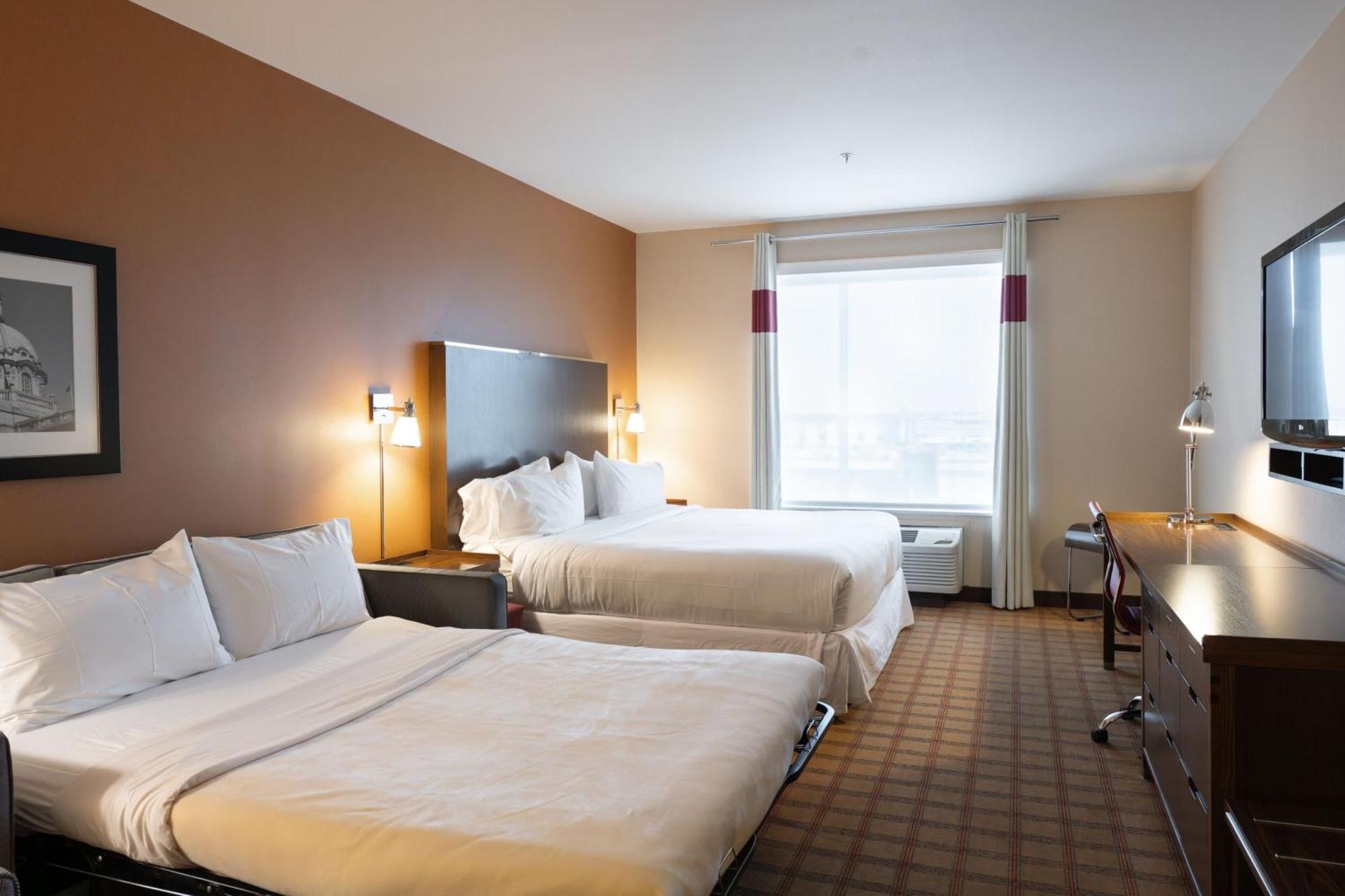 Four Points By Sheraton Edmonton International Airport Nisku Exterior photo