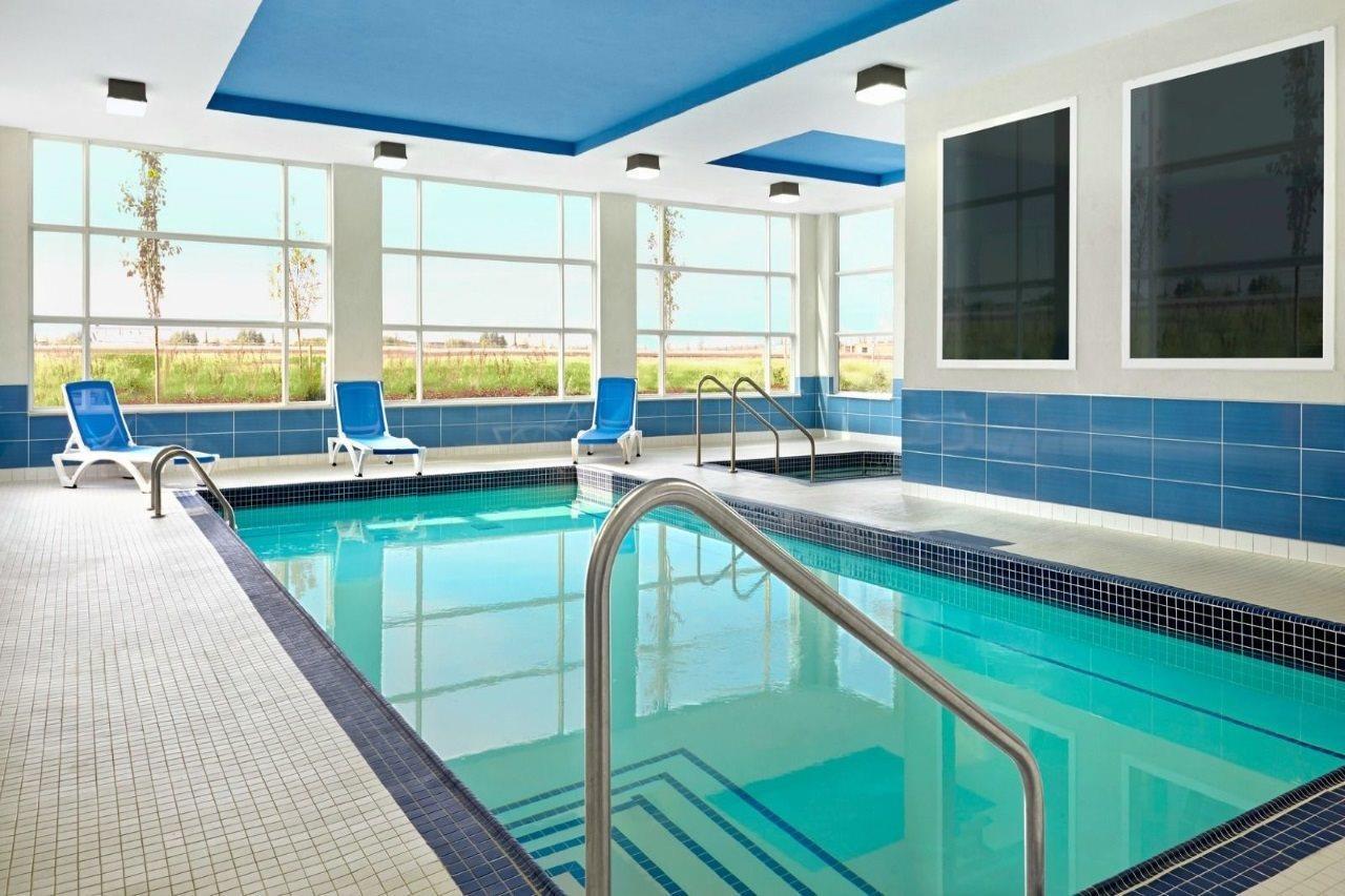 Four Points By Sheraton Edmonton International Airport Nisku Exterior photo